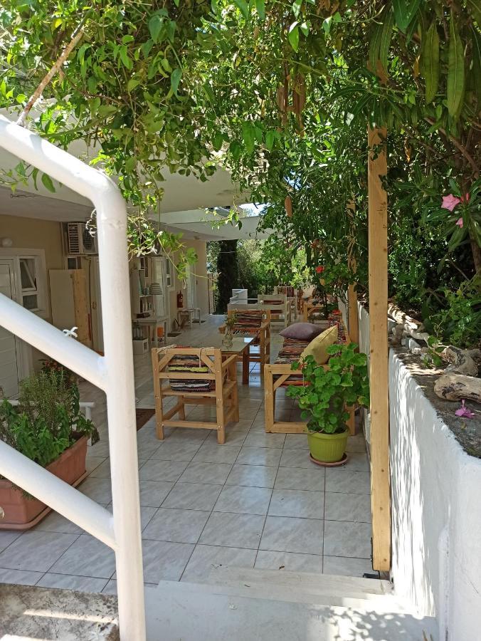 Heras Garden Vasiliki  Luaran gambar