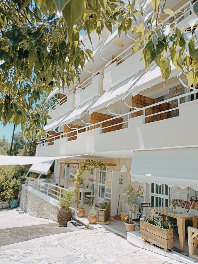 Heras Garden Vasiliki  Luaran gambar